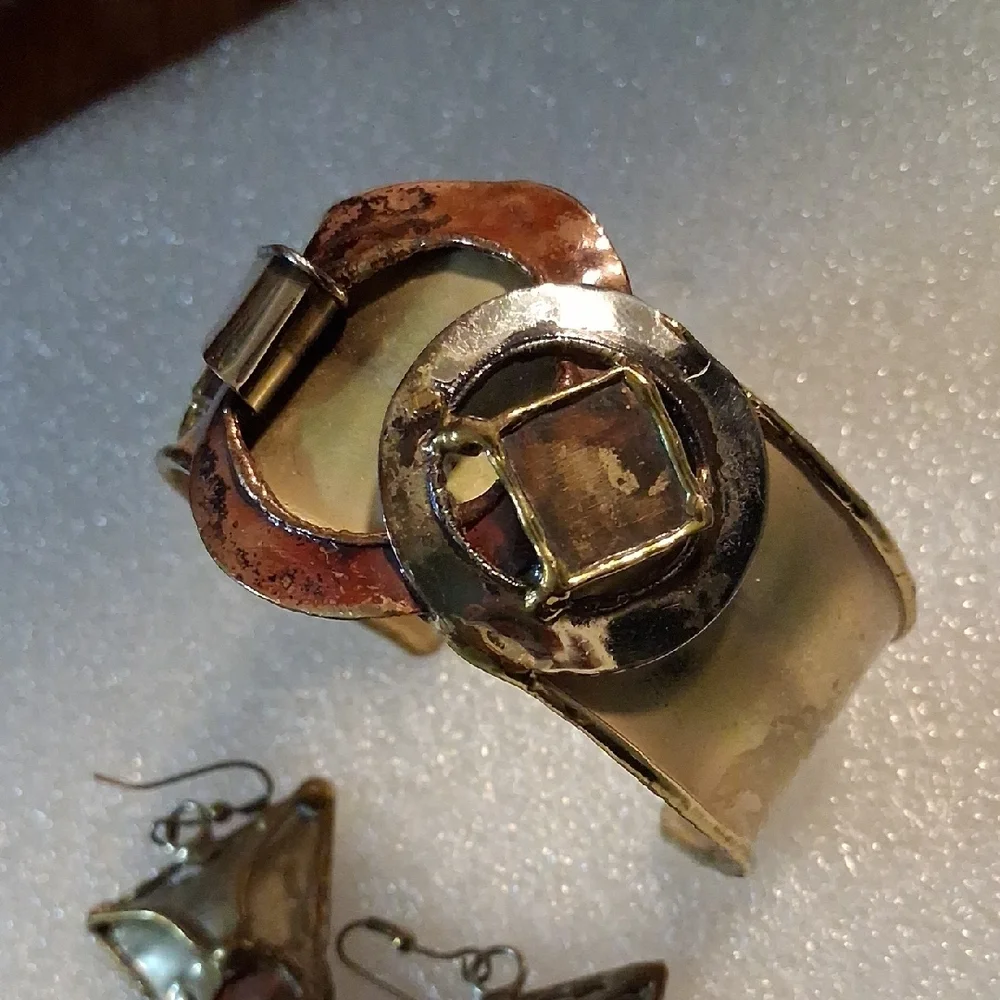 1970s Artisan Brass Copper & Silver. Geometric Cuff Bracelet W Matching Earrings - Picture 3 of 10